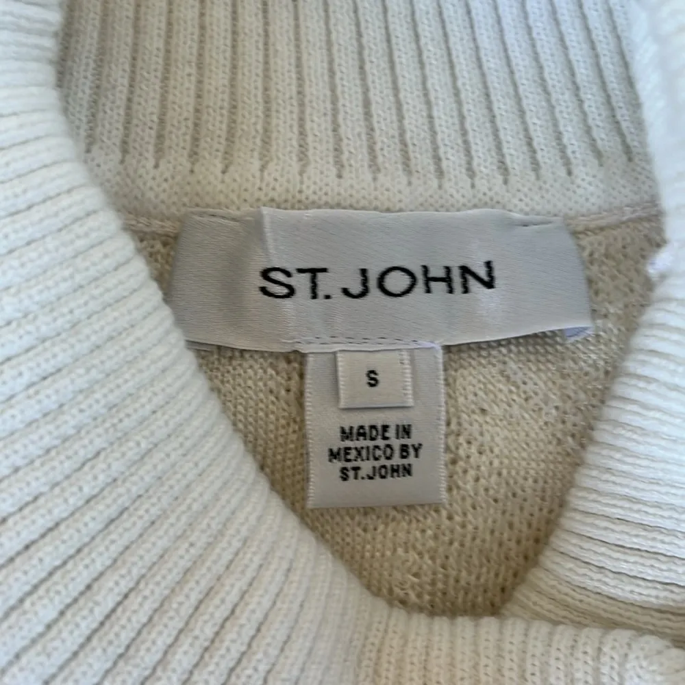 St John Short sleeved knit turtleneck sweater. Size S - Image 5