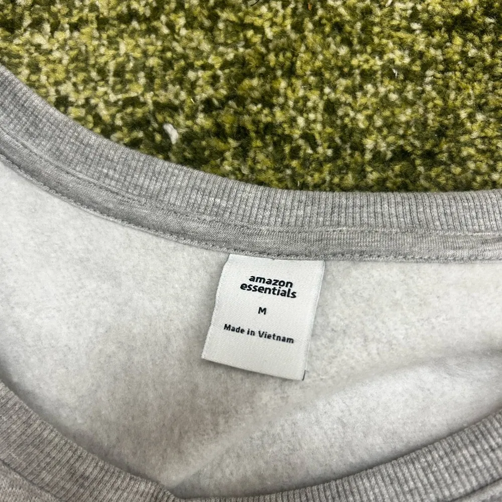 Amazon essential crew neck sweatshirt - Image 5