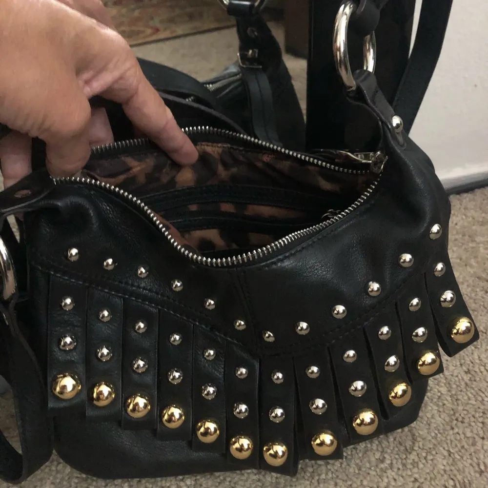 CHIC Black leather purse, gold accents w leopard - Image 5