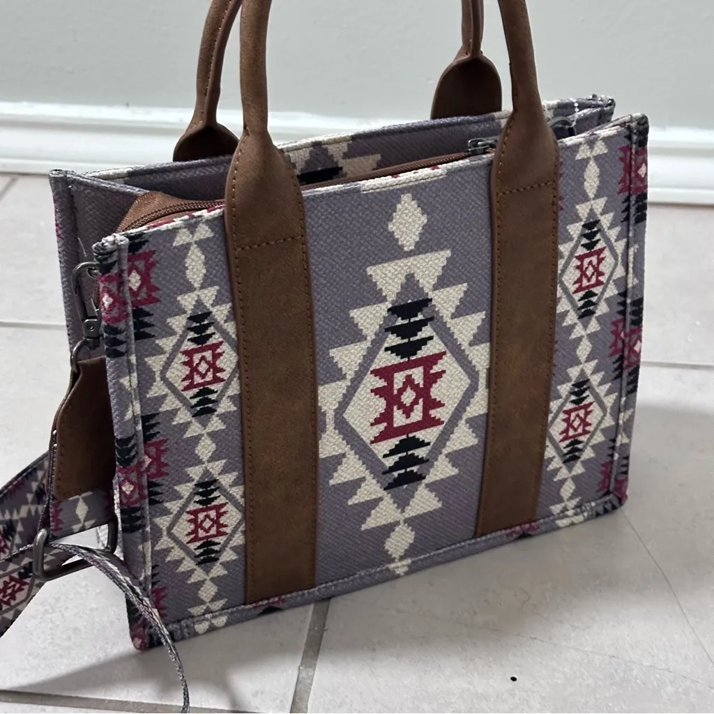 Wrangler Women Aztec Southwestern Crossbody Tote Lavender Bag Purse - Image 4