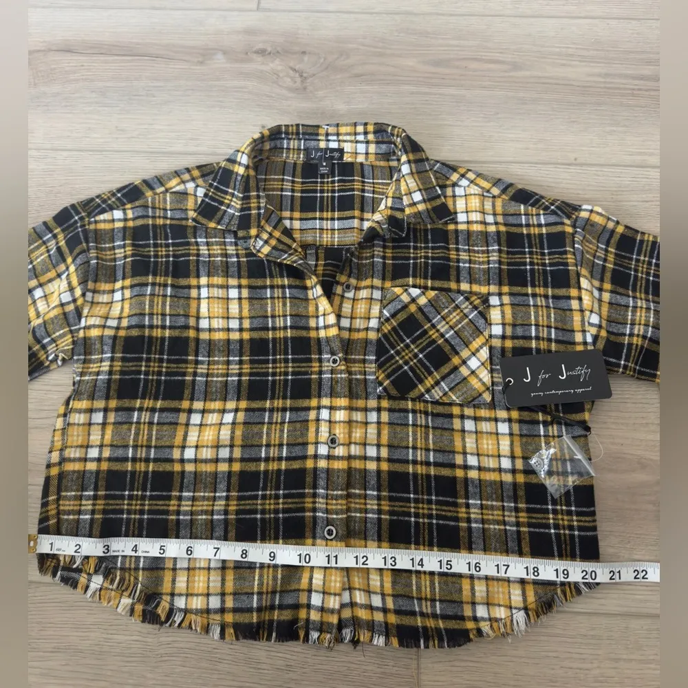 J For Justify Yellow and Black Plaid Woman Shirt 👚
*NEW WITH TAGS 🏷️ - Image 4