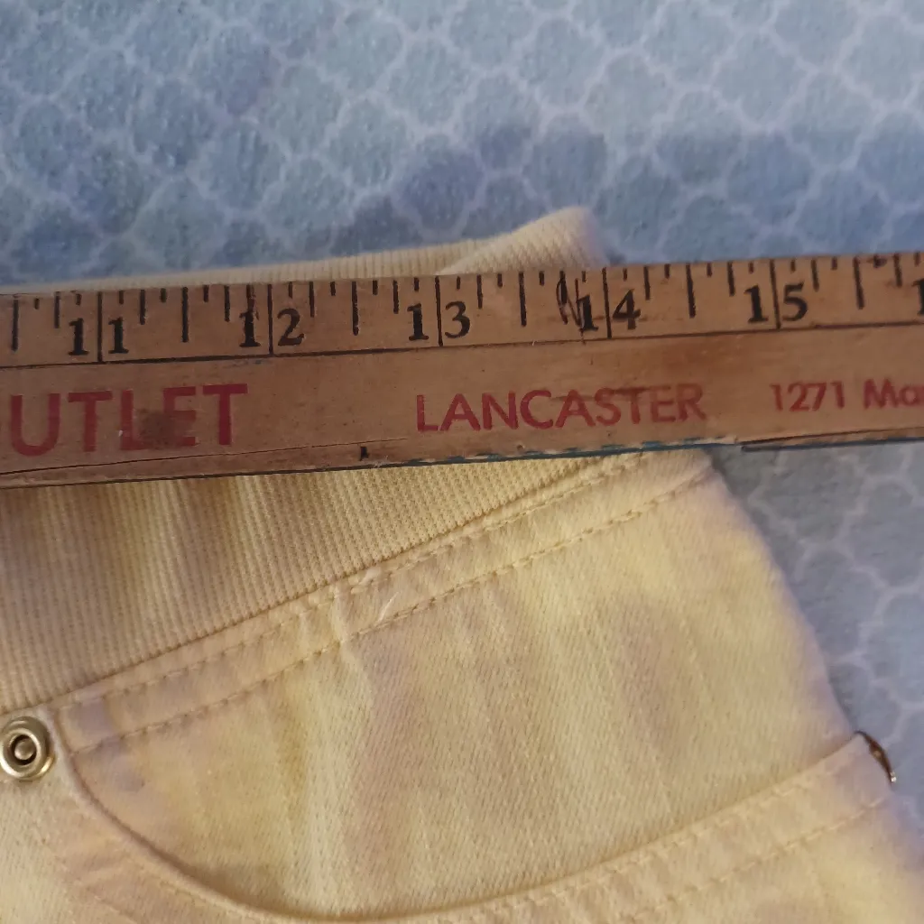 Hearts of Palm Women's Capri Pants Stretch Yellow Petite Size 6P - Image 3