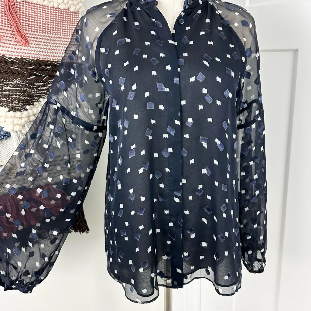 Massimo Dutti  Silk Button Front Blouse Navy Blue Sz 6 - Image 4