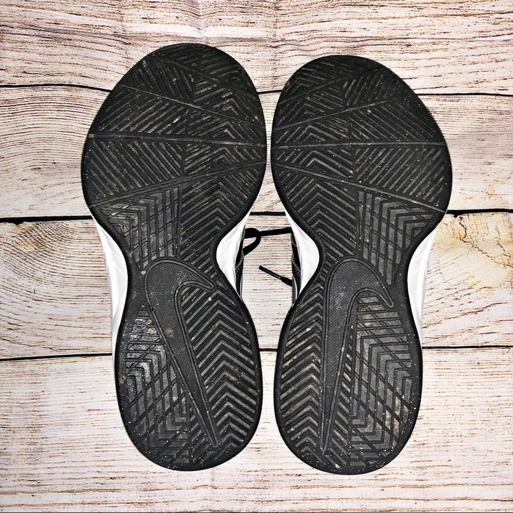 Nike Womens Air Visi Pro 5 shoes sz 7.5 Black and Gray - Image 6