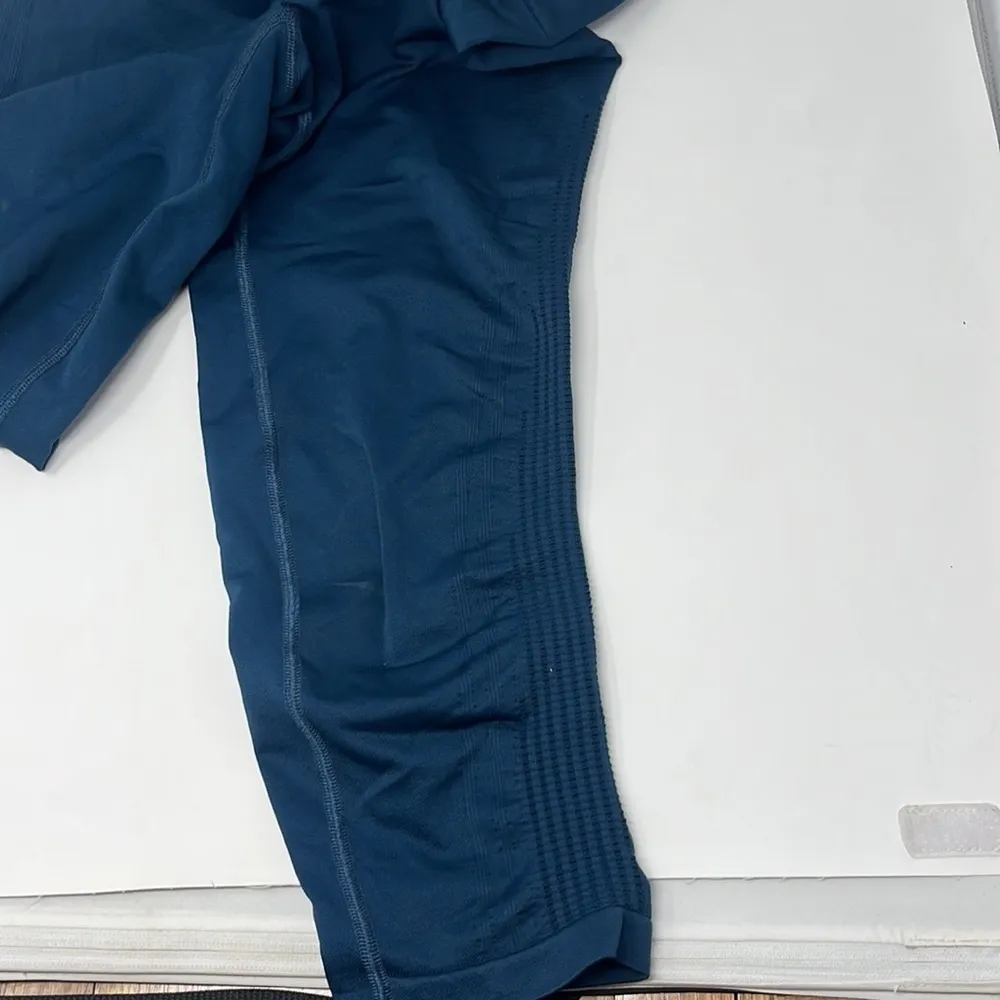 ATHLETA leggings Mesh Around Seamless Capri Medium - Image 6