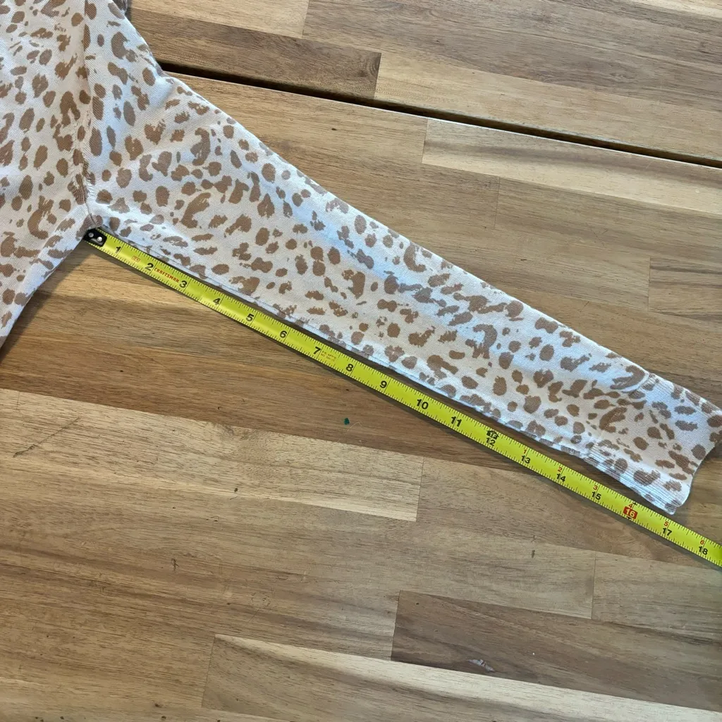 Banana Republic Cream Leopard Print Wool Sweater M - Image 6