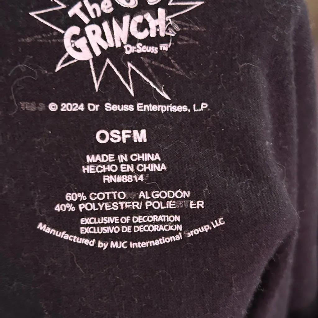 Grinch Christmas Graphic nightgown - Image 4