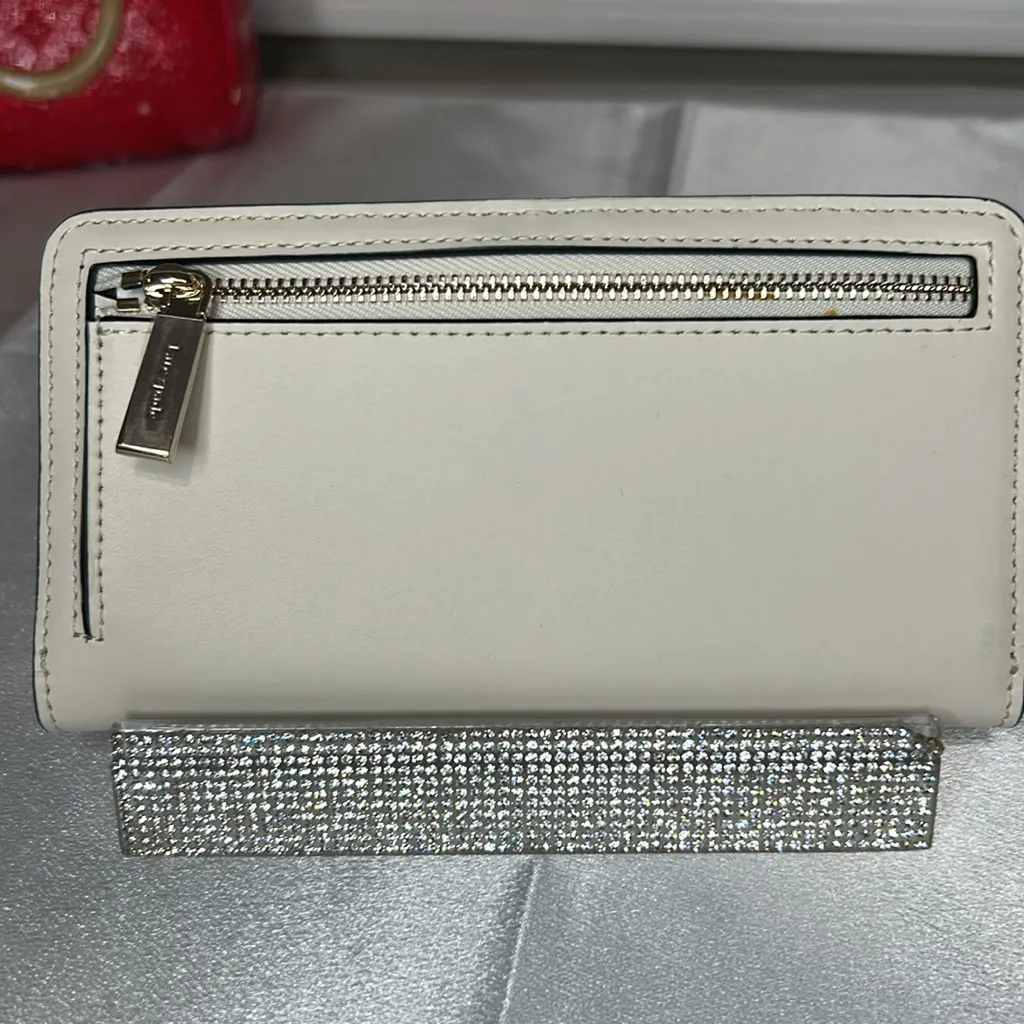 Kate Spade NWT  butterfly bifold wallet - Image 5