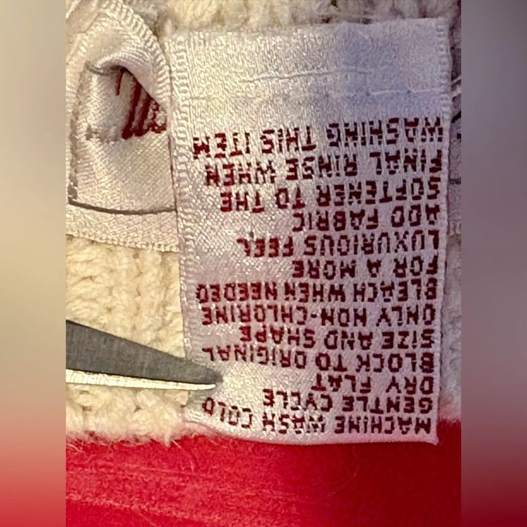 Vintage White/Cream Chunky Pom Pom Knitted Cardigan Sweater - Image 8