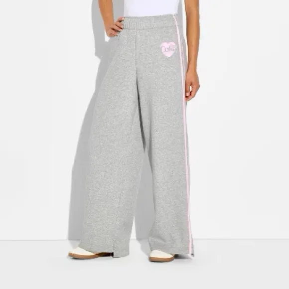 Women's nwt Diet Coke Bow Graphic Sweatpants - Image 2