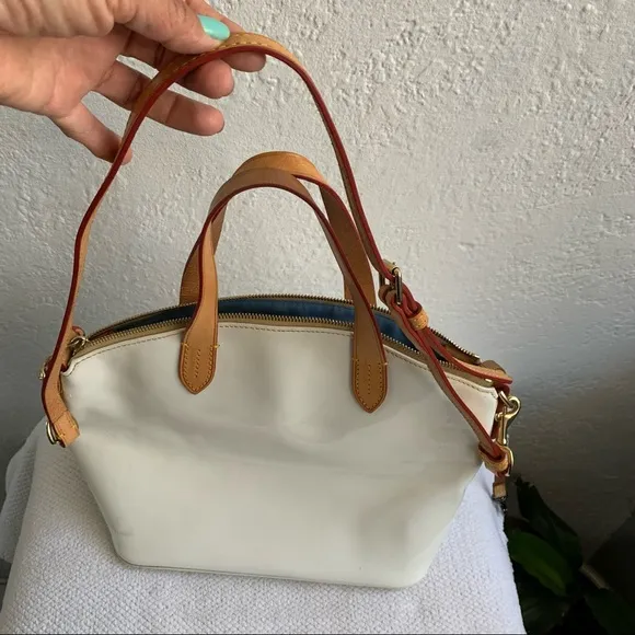 Dooney Bourke handbag - Image 2