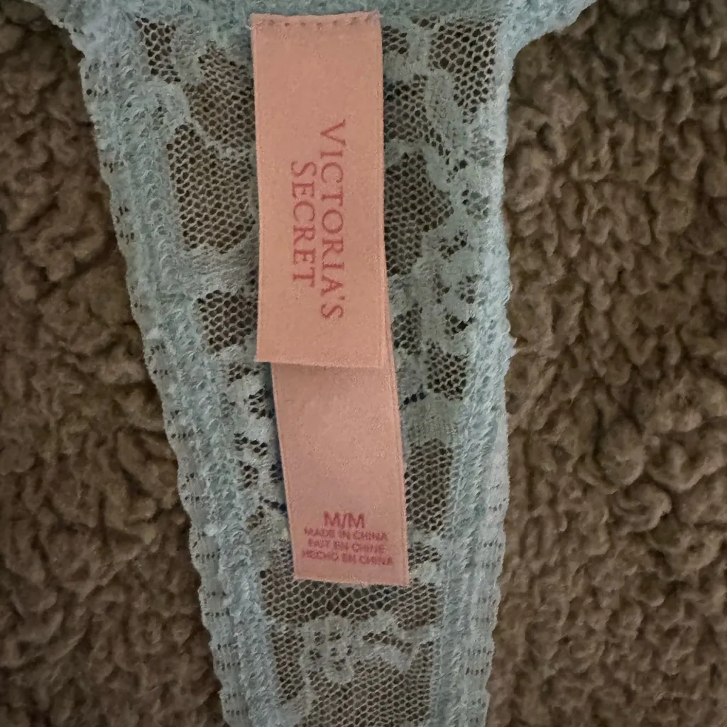 Victoria’s Secret Lace Top Lingerie Romantic Feminine Size Medium - Image 5