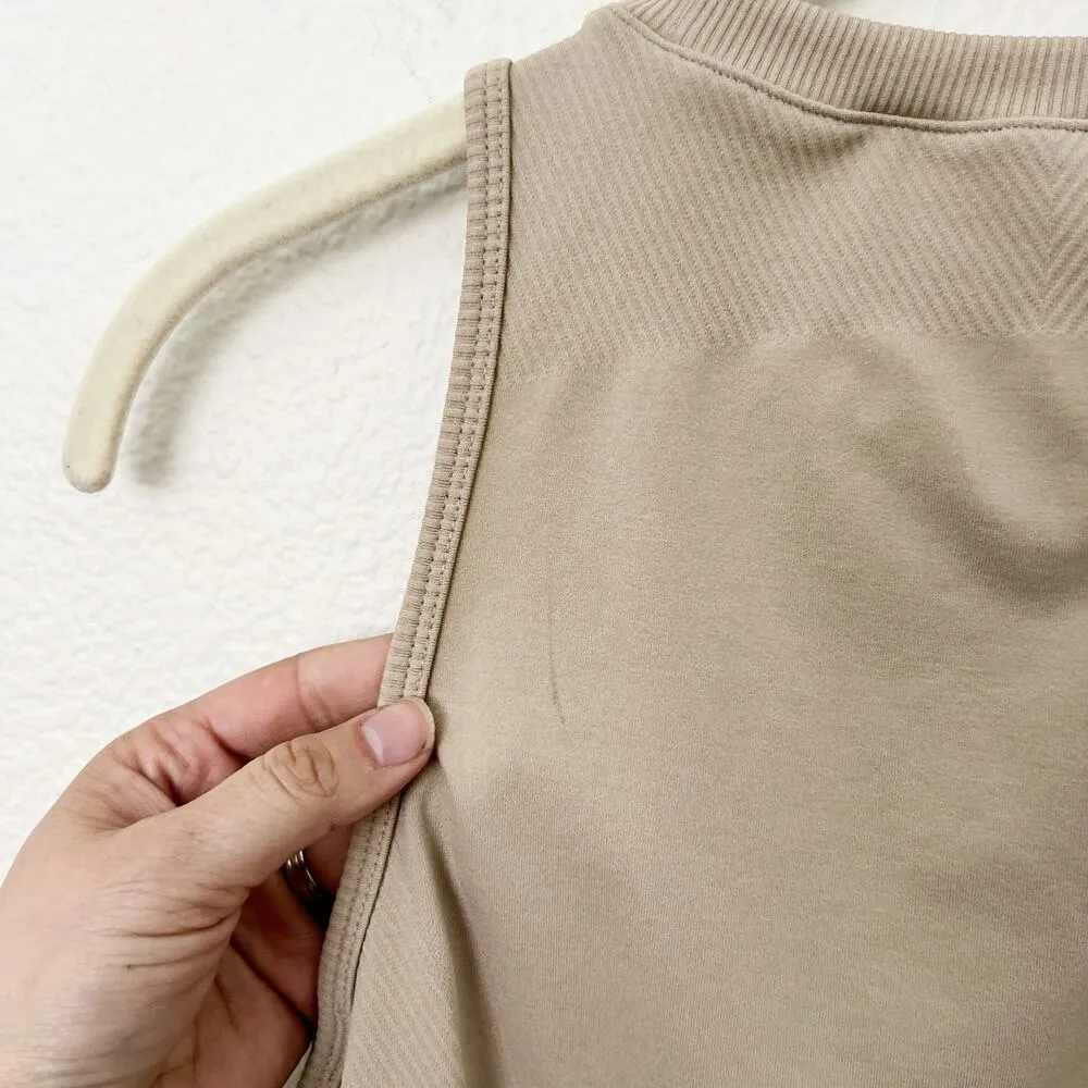 [Alphalete] Tan Linen Seamless Stratus Crop Tank Top Crew Neck Workout Size XL - Image 9