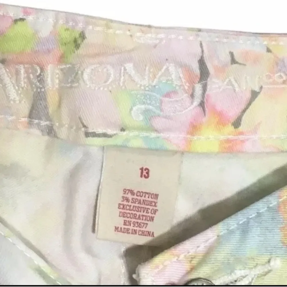 Arizona Jeans Juniors Sz 13 White Skinny Jeans With Pastel Floral Print Stretch - Image 4