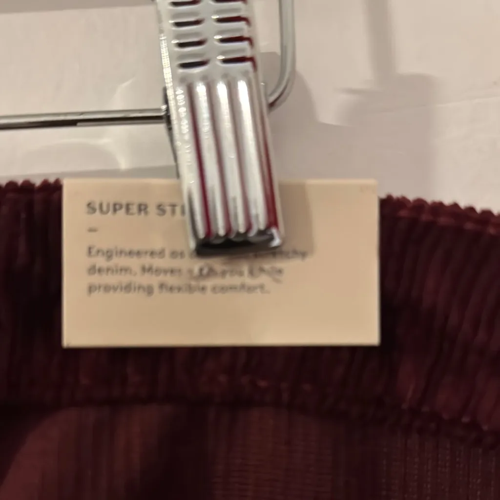 Universal thread Red Boot Cut Jeans with Luxurious Fabric NWT - Image 5