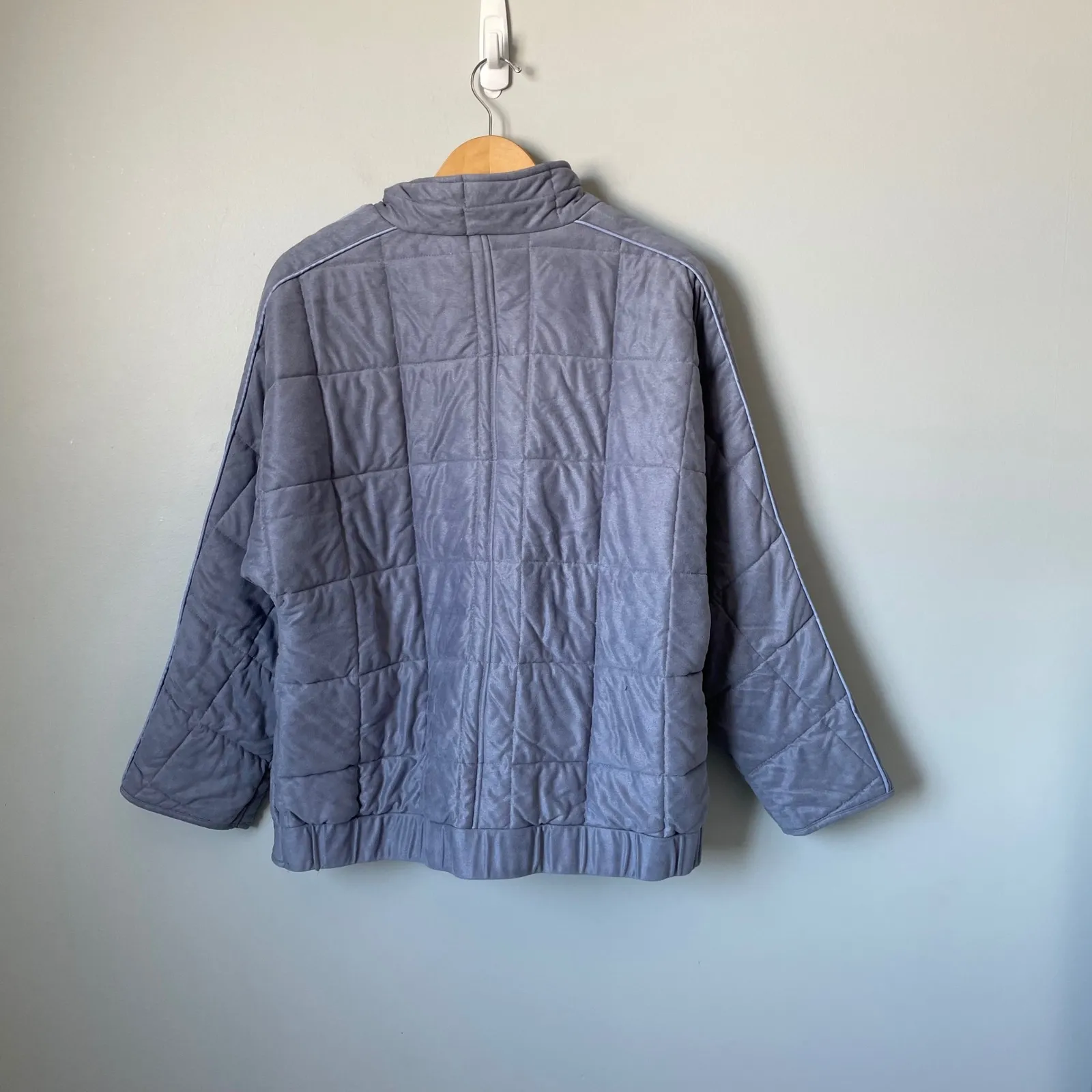 Quilted Zip Up Jacket Light Blue Neutral Puffer Style Outerwear Size Women's L Gray Size L - Image 2