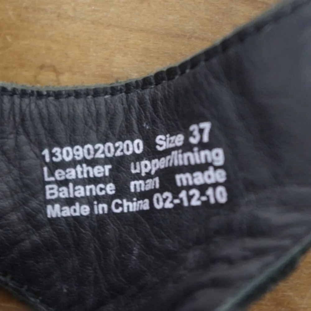 Dansko Ripley Studded Black Leather Mule Clogs EU 37 - Image 2