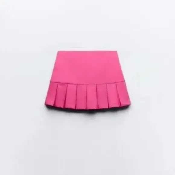 Zara Women’s Fuchsia Box Mid Rise Pleated Skort - Image 3