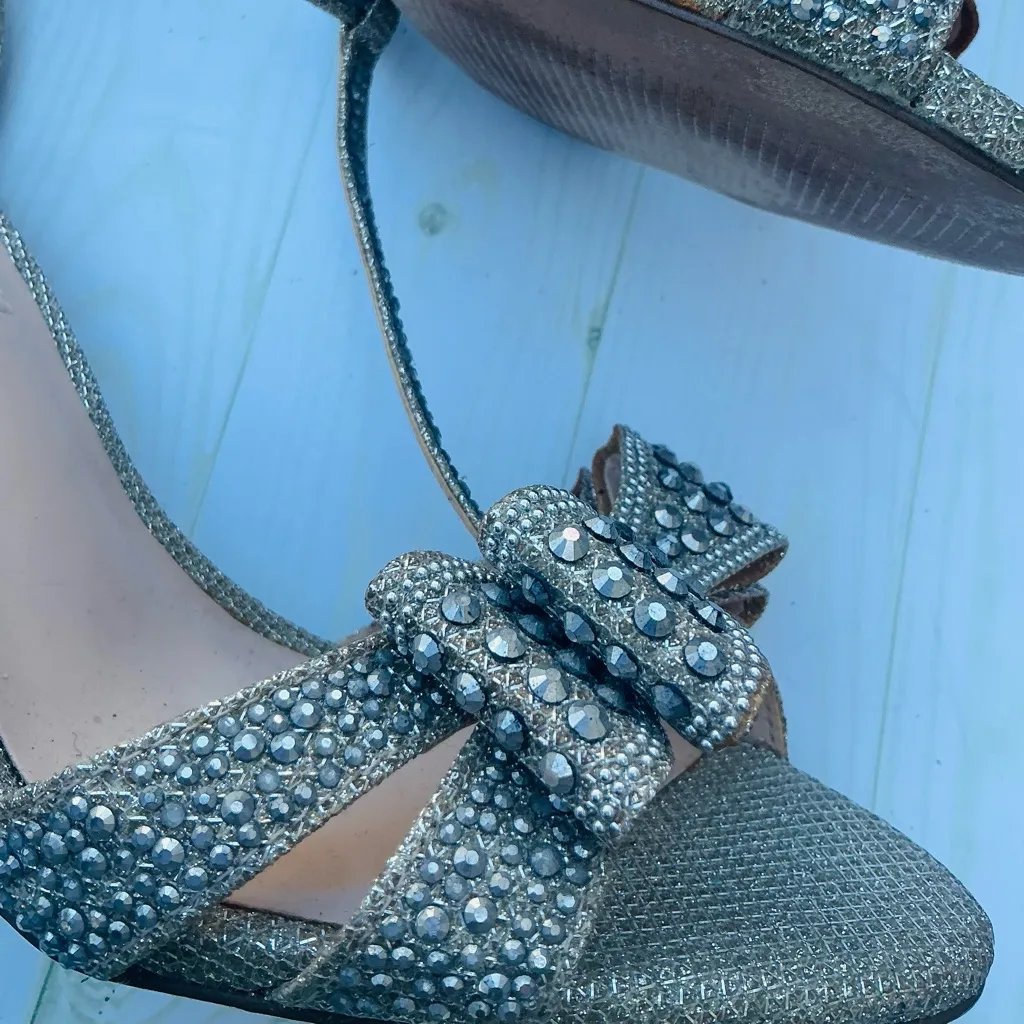 Dressy embelished sandals 🌟🌟🌟 Silver Size 6 - Image 3