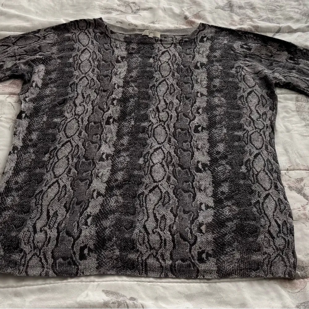 Joie Cienna python wool cashmere blend animal print sweater, size M snakeskin - Image 14