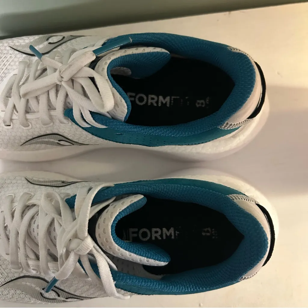 Saucony Kinvara Pro White and Blue Running Shoes Sz 8 - Image 4