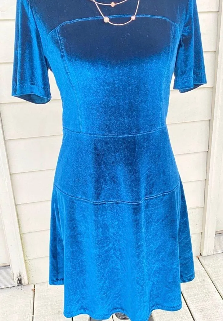 FATE BY LFD BLUE VELVET LIKE DRESS M - Image 4