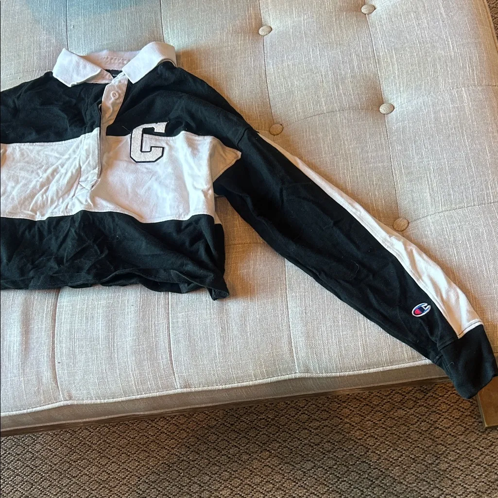 Champion
Rugby Cropped Collared Tee Size Small - Image 3