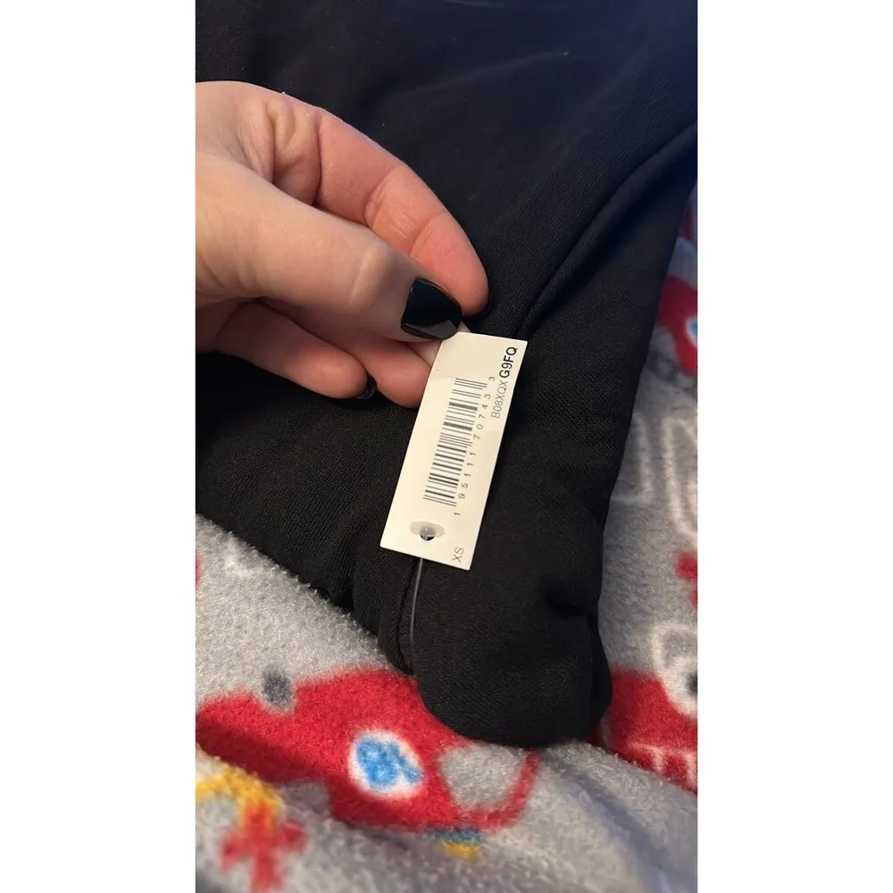 Amazon Women's Fleece Sleeve Detail Crewneck Sweatshirt (582) Black Size XS - Image 4