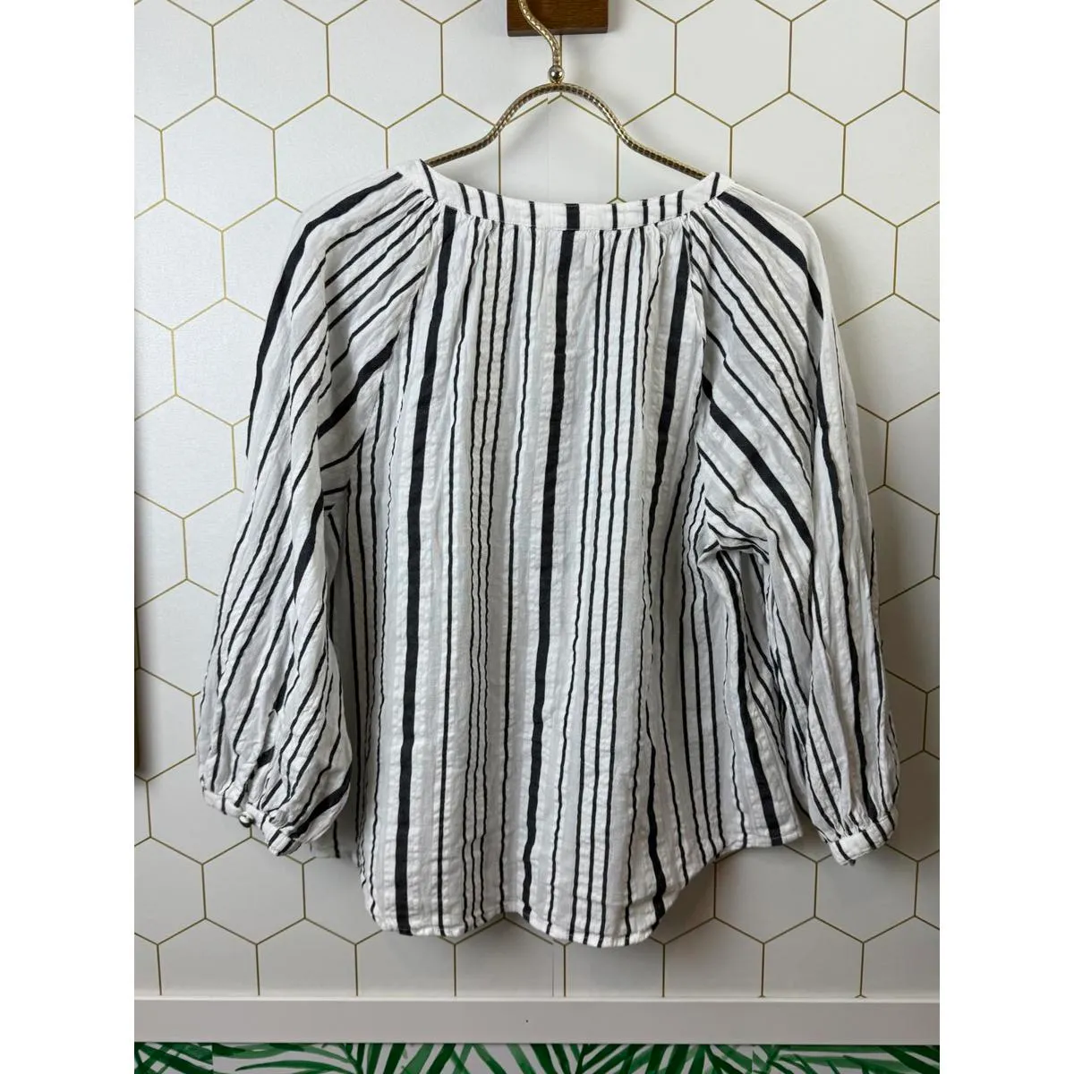 Evereve White Katie Stripe Popover Split Neck Top - Size - Small - Image 2