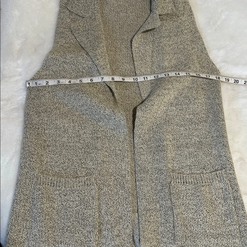 Monteau Los Angeles Medium Sleeveless Open Duster Cardigan - Image 5