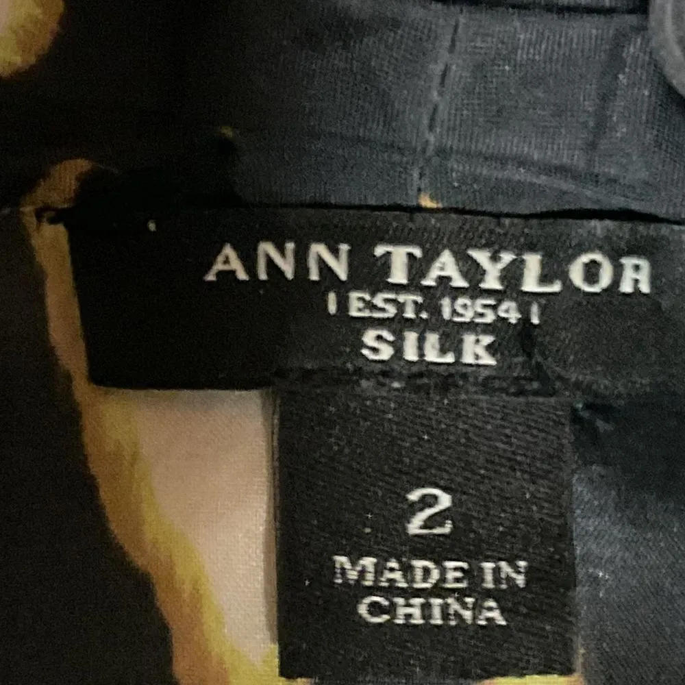 Ann Taylor‎ Women's 100% Silk Floral Tank Top Sleeveless Black Cream Size 2 - Image 10