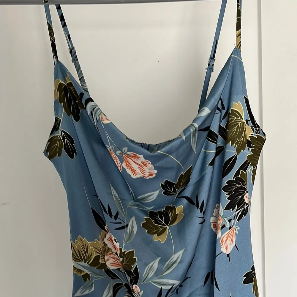 EUC - Missguided Blue Floral Maxi Dress - Image 10