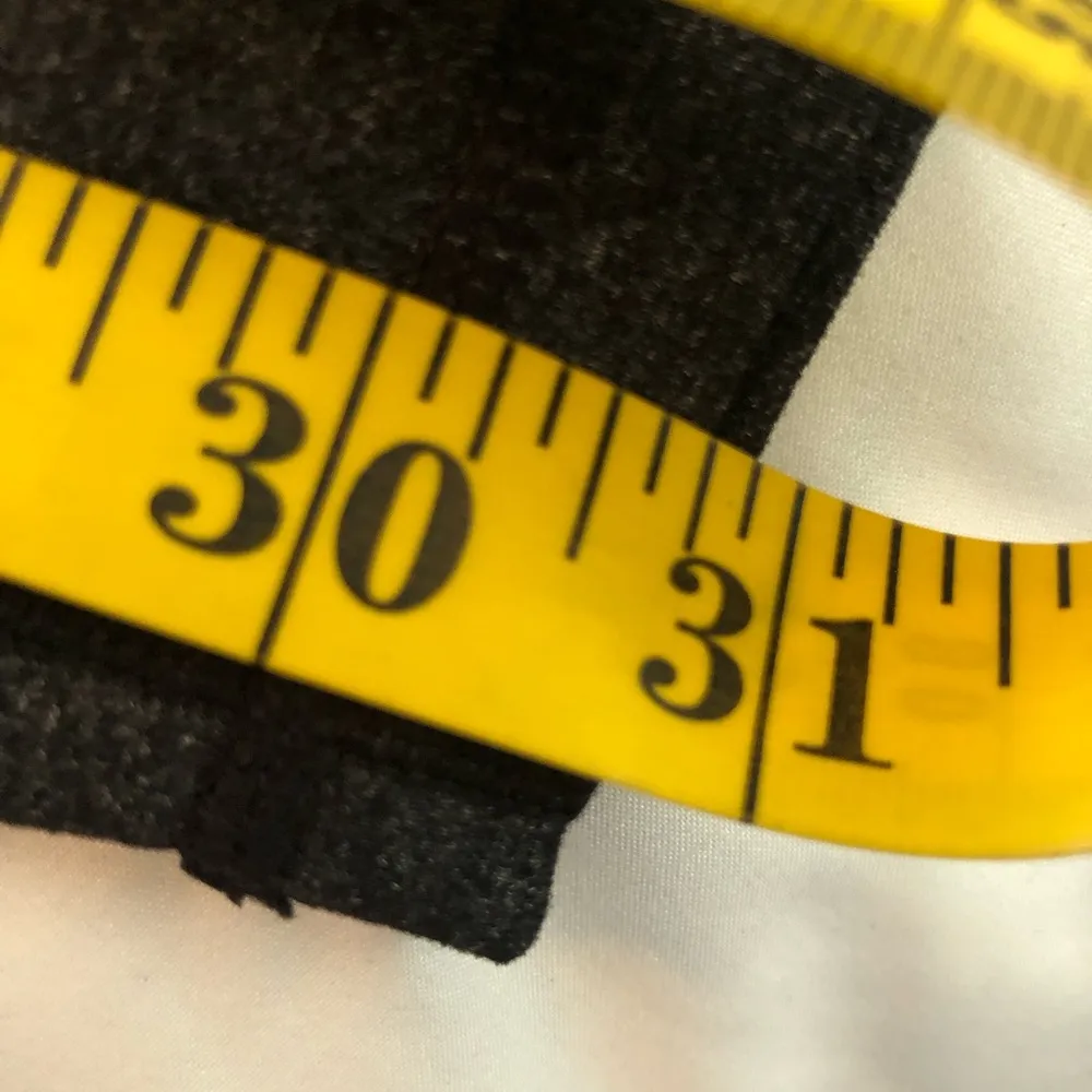 Lululemon Black and Grey Leggings Size 6 - Image 10