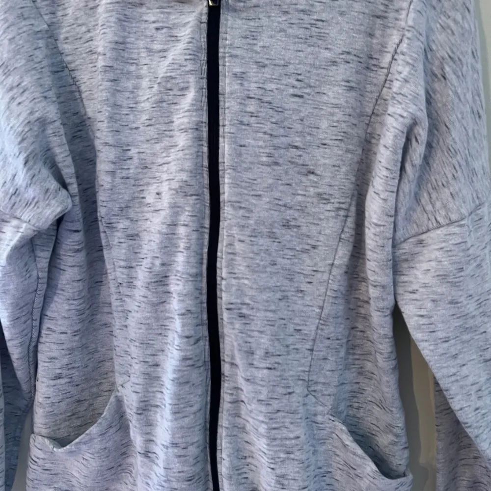 Old Navy Active Zip Up - Image 2