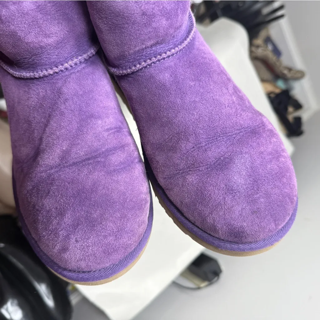 UGG EUC Classic Boots in Berry Sz 6 - Image 7