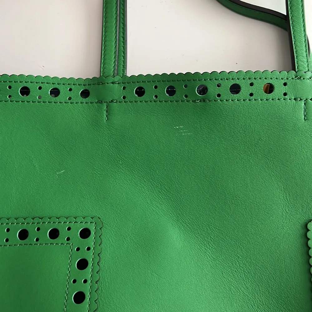 Block T Green Tote - Image 7