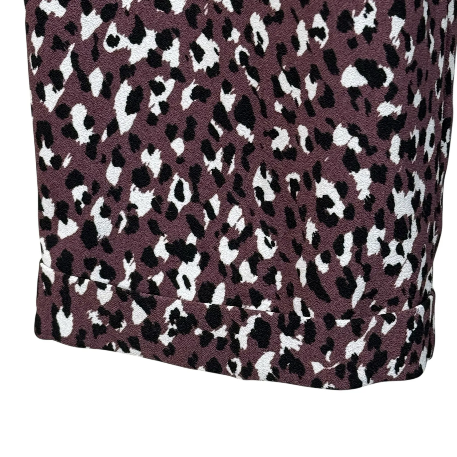 Torrid SZ 1 (1X-Large) Taper Crepe Pants Stretch Leopard Hi-Rise Pleated Purple - Image 6