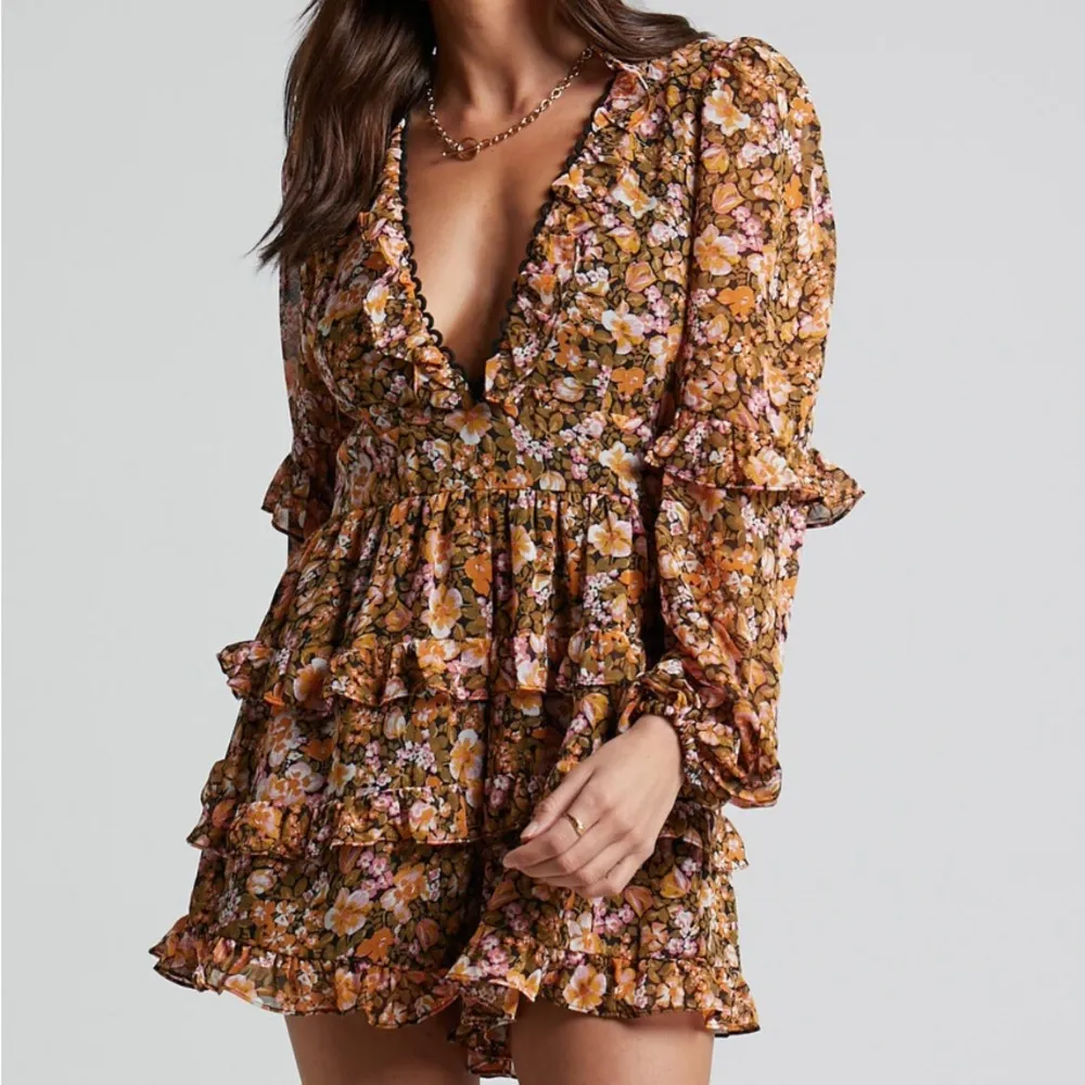 Showpo Liadi Playsuit Jumpsuit wome longsleeve plunge playsuit Black Floral Sz 8 Brown - Image 2