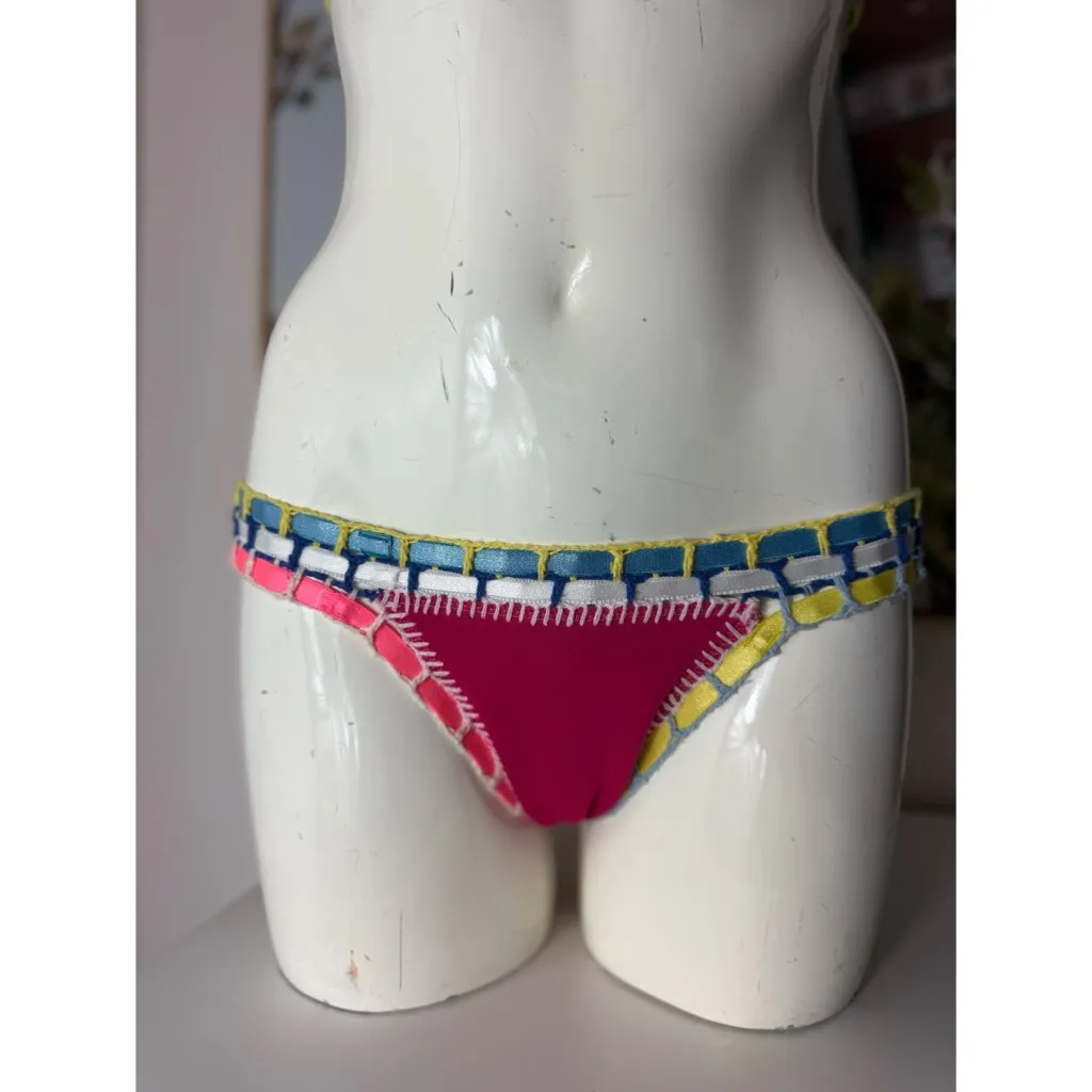 Women’s Multicolor Crochet Trim Triangle Bikini Set Swimsuit Size Small Pink - Image 4