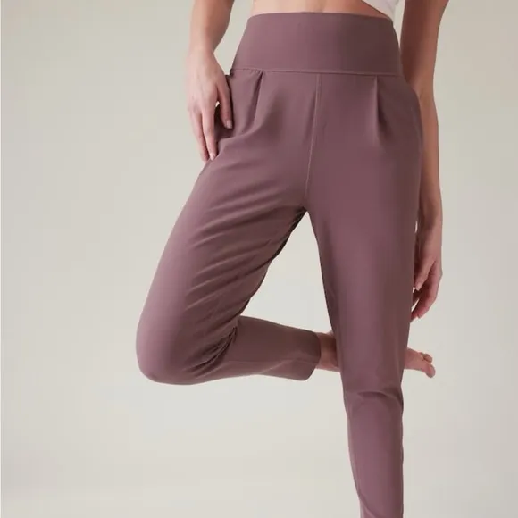 Athleta elation pant damask mauve size large - Image 10