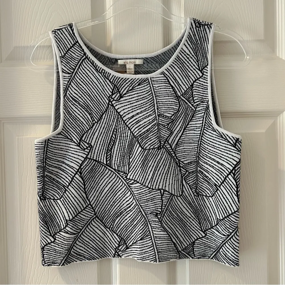 Ella Moss Knit Leaf Patterned Tank - Image 5