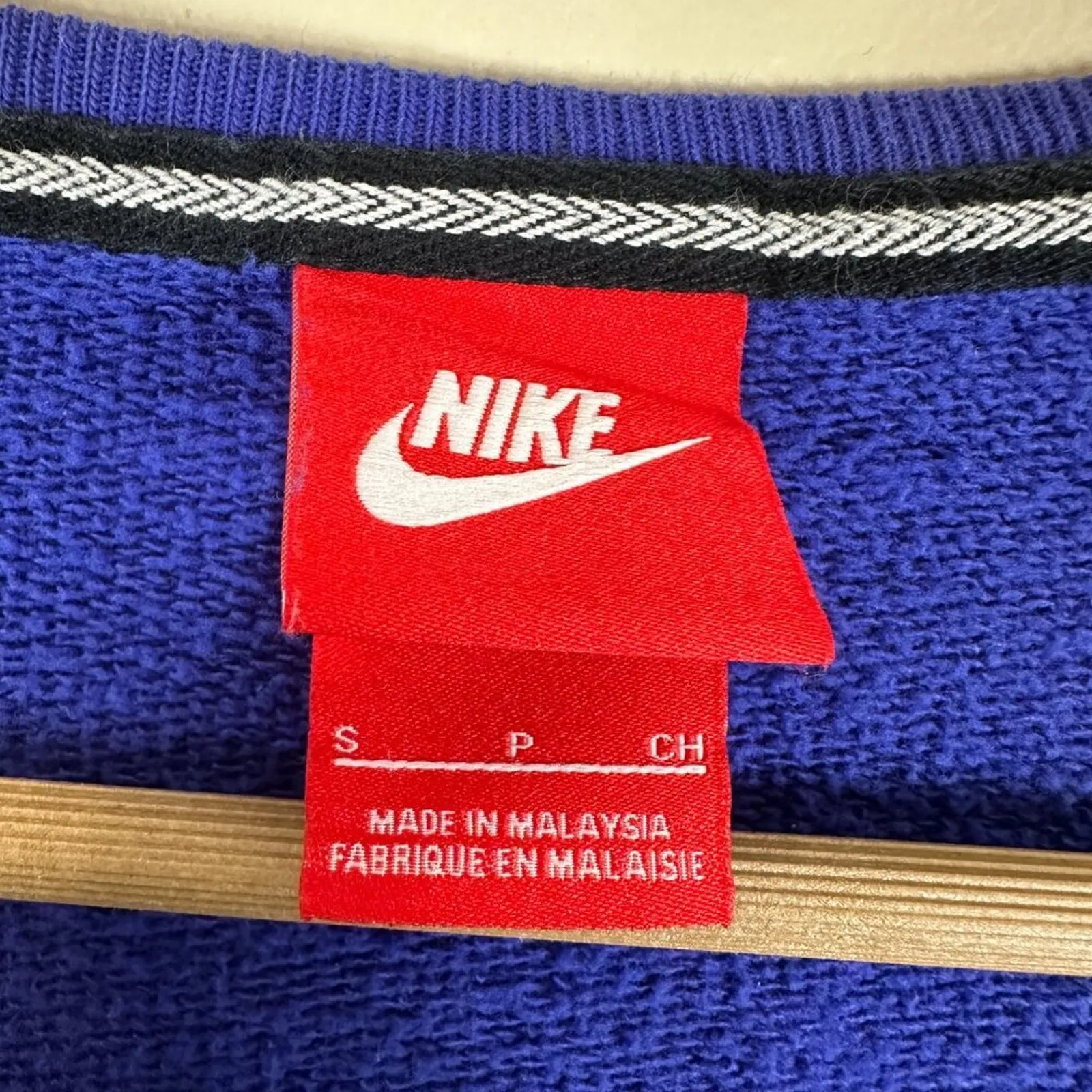 Nike Logo Tee Womens S Aqua Blue Green Swoosh Cuffed Sleeve Athleisure Retro - Image 5