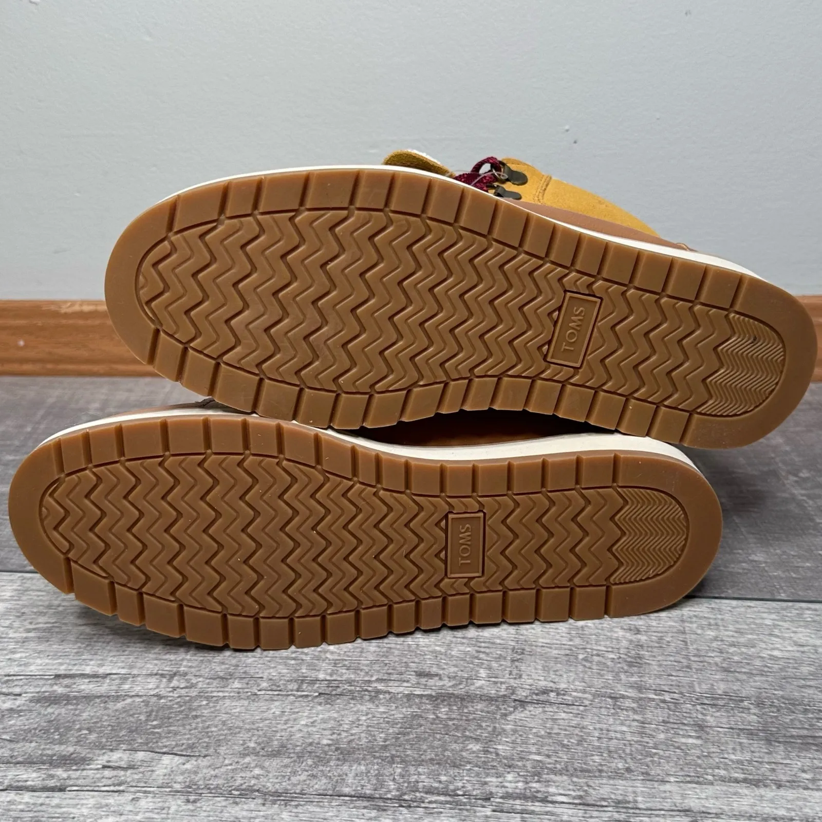 TOMS Mesa Waterproof Boots NEW Womens 7 Honey Brown Oiled Nubuck Suede Mid Calf - Image 10