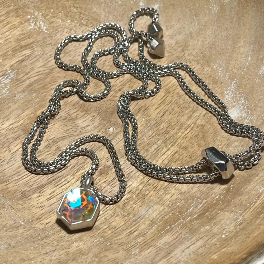 Kendra Scott Teo Dichroic Glass Silver Necklace - Image 12