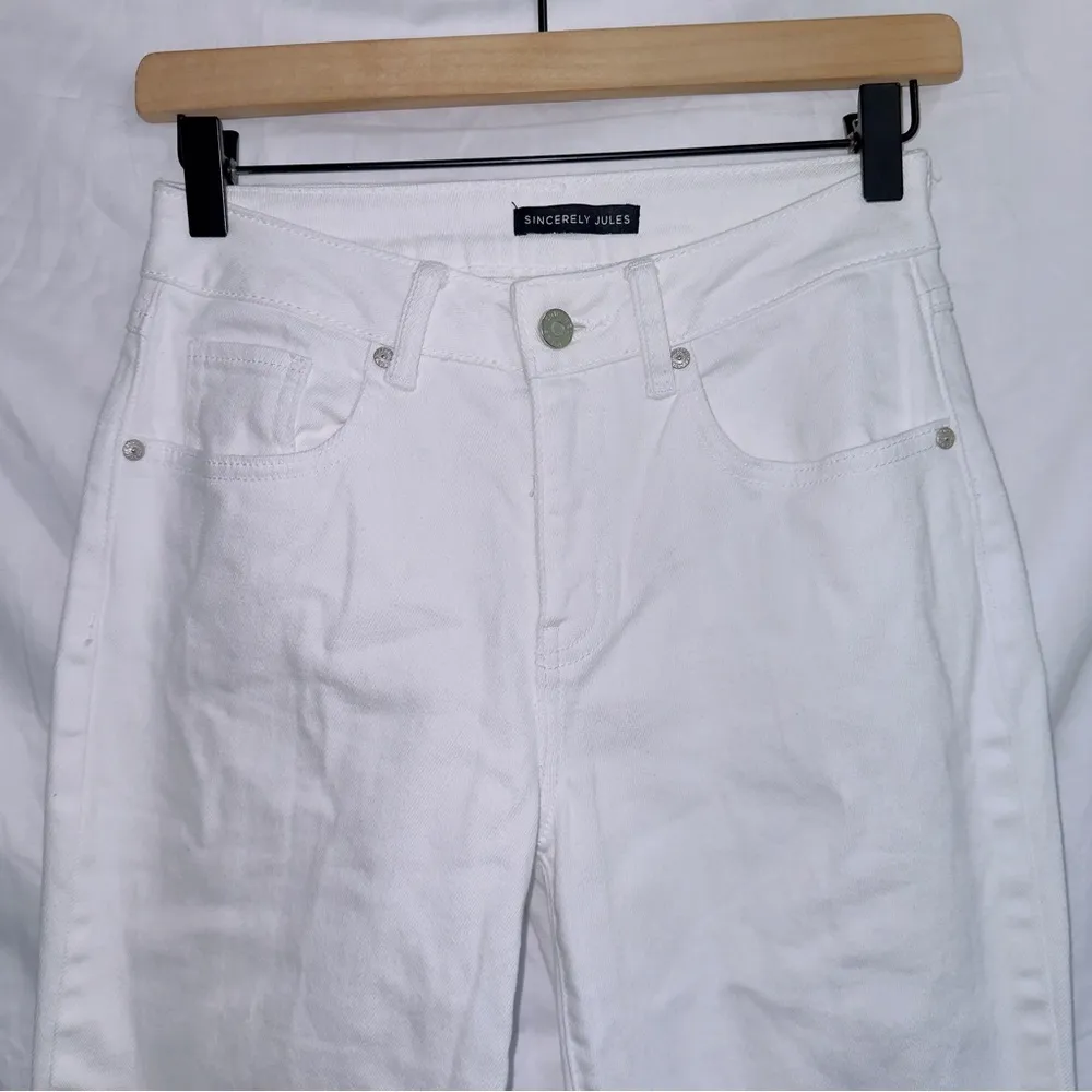 Sincerely Jules White Wash Denim High Waisted Straight Leg Jeans size 1/25 - Image 2