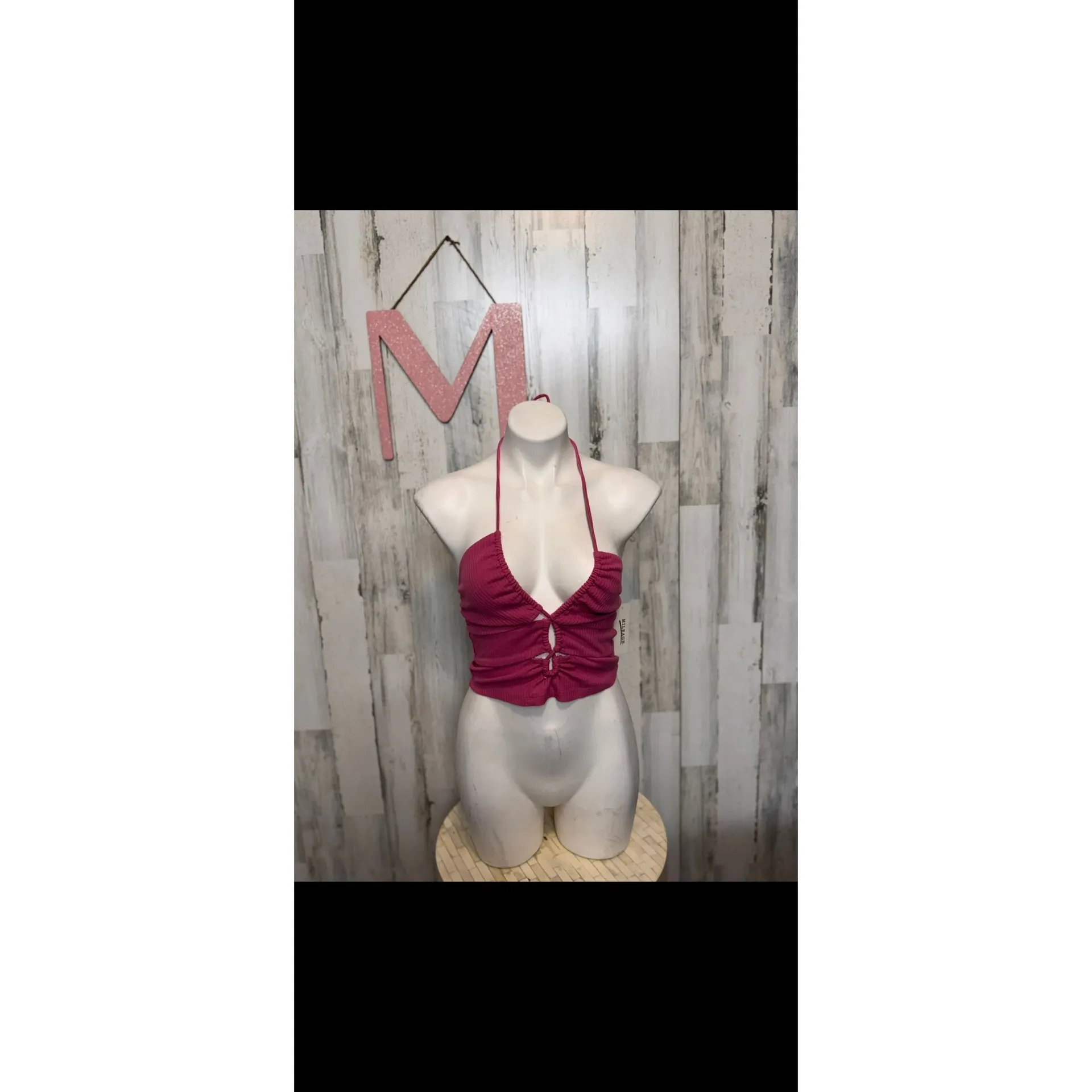 Pink Ribbed Halter Crop Top Ruched Front Tie Back Stretchy Size M NWT Size M - Image 4