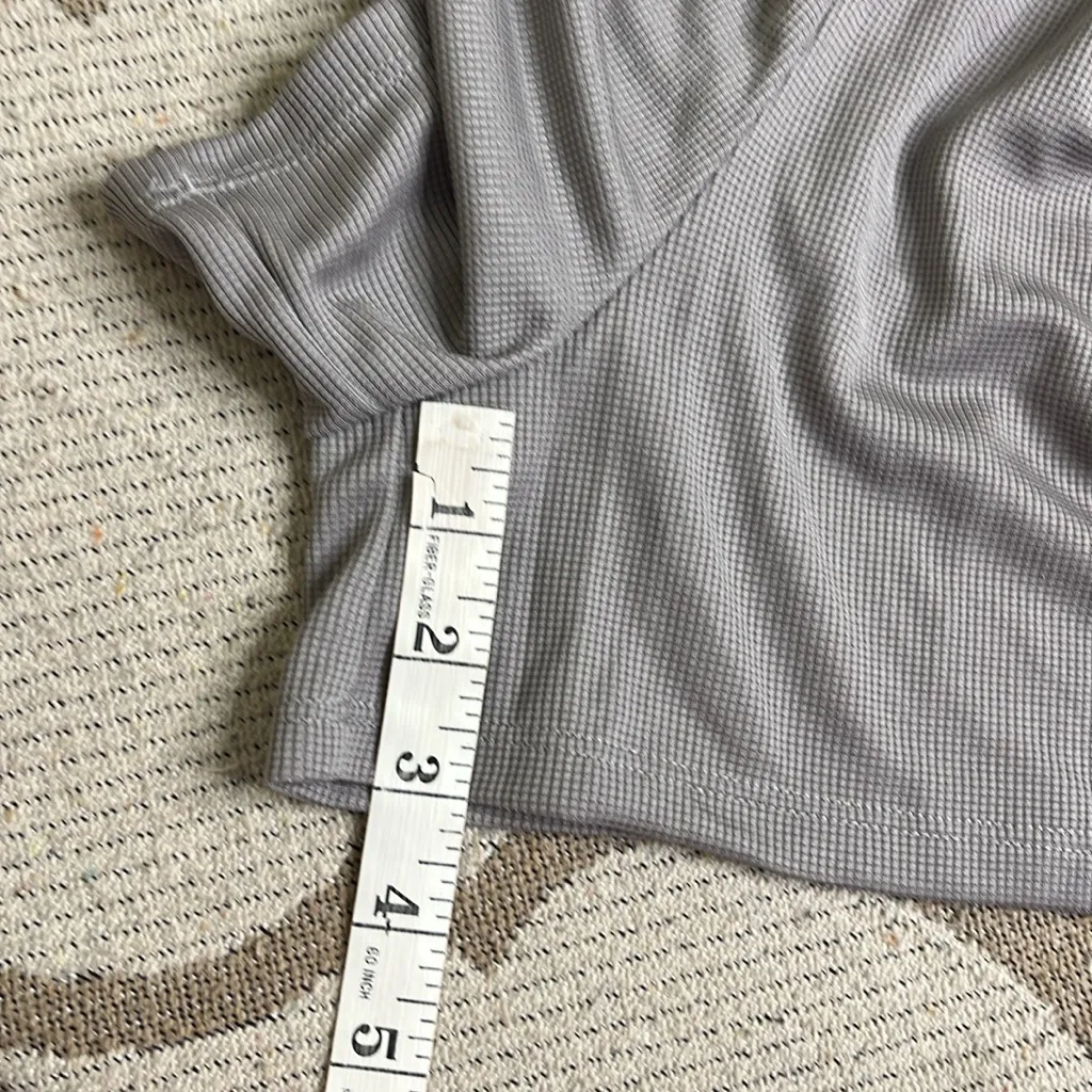 Halara v-neck short sleeve pocket waffle casual romper, size XL - Image 13