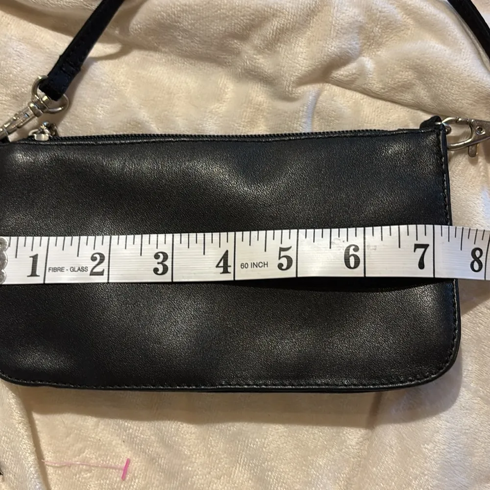 PELLE STUDIO BRAND LITTLE BLACK PURSE LEATHER ZIP CLOSURE SWEET & STYLISH - Image 5