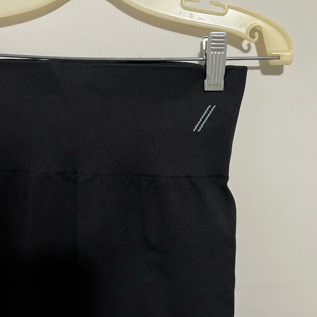 Tala Black High - Image 3