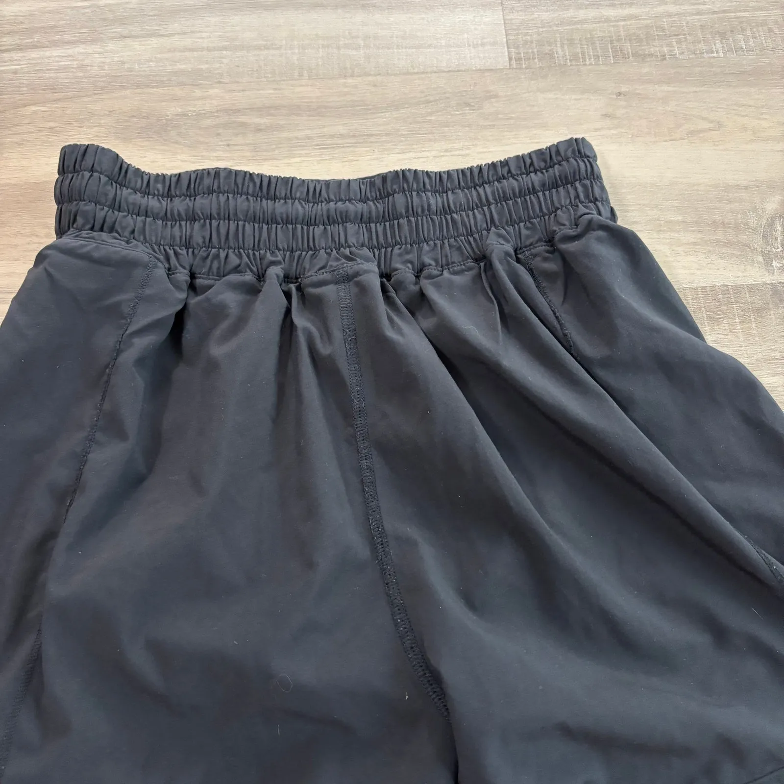 Lululemon Hotty Hot Short High-Rise Long 4" Women Size 4 - Image 5